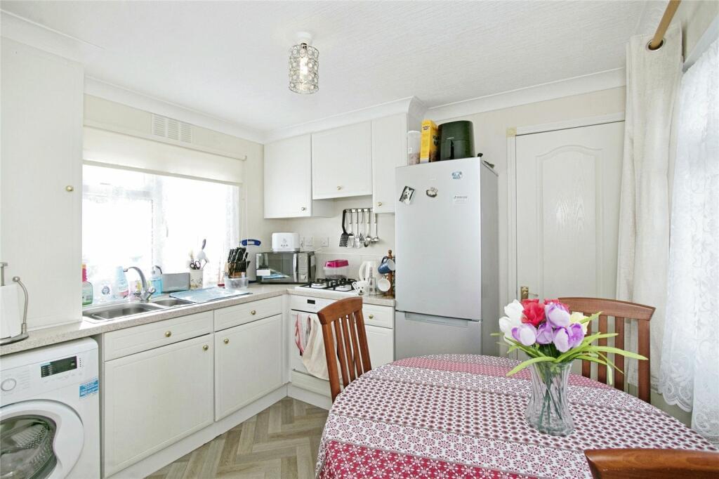 Tremarle Home Park, North Roskear, Camborne, Cornwall, TR14 photo 4
