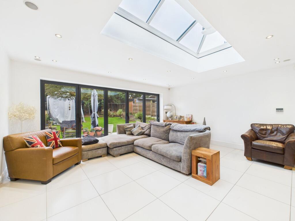 House in Nottingham, Gedling - View 3