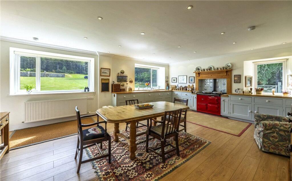 House in Aberdeen - More