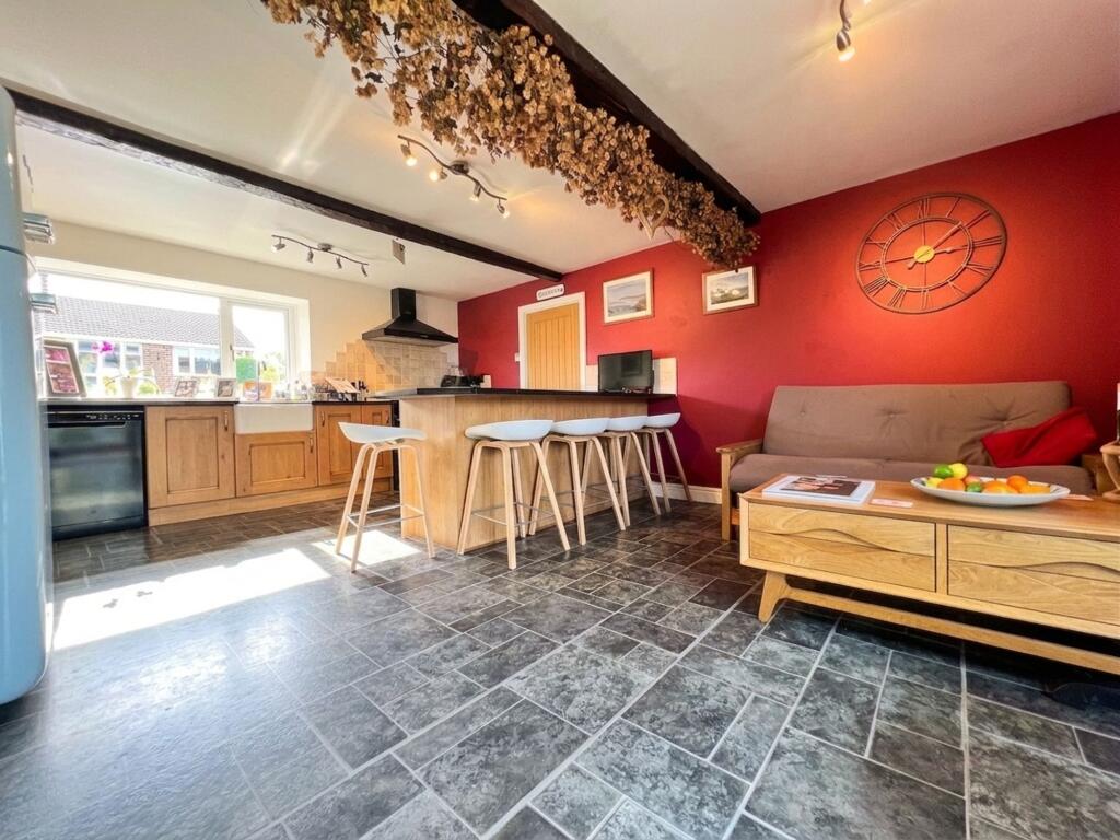 House in Huddersfield, Gawthorpe Green, Kirkburton - View 4