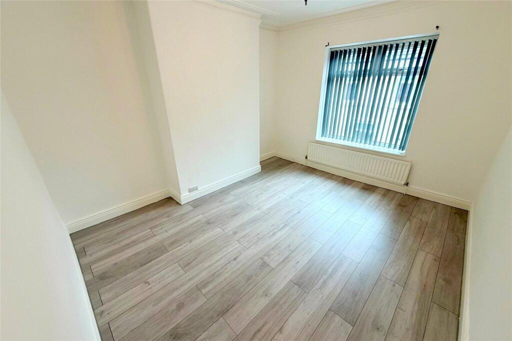 Apartment in Newcastle upon Tyne - View 5