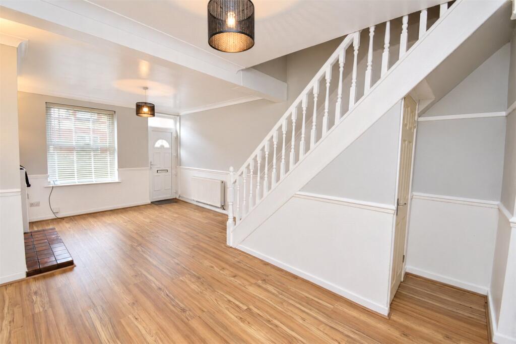 House in Wirral, Liverpool City Region - View 4