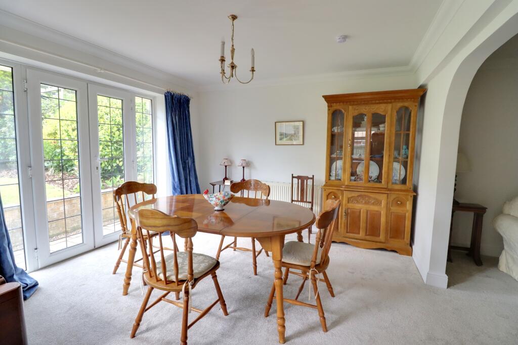 House in Havant, Cowplain - View 4