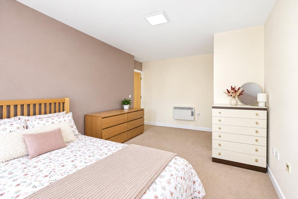 Apartment in London - View 5