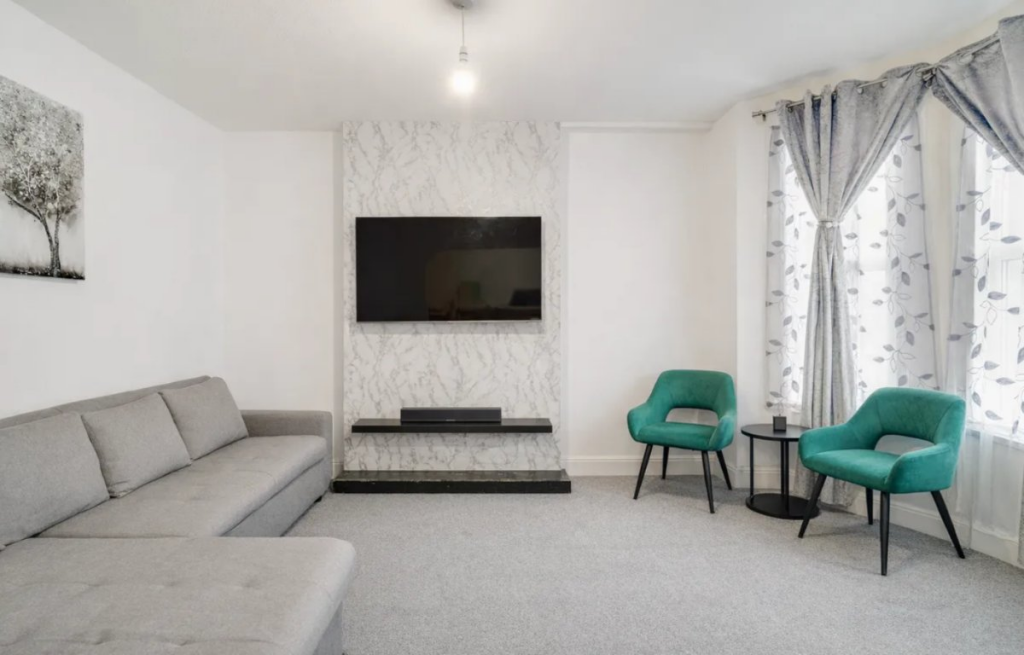 Main image of property: Aberdeen Road, Croydon