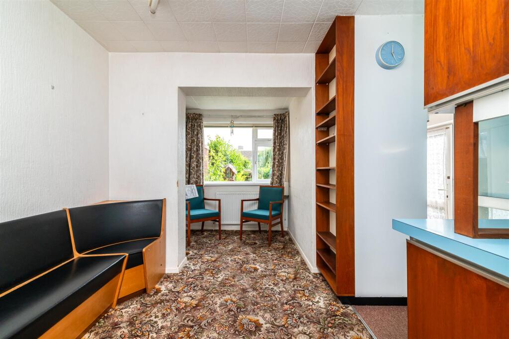Brackendale Avenue, Arnold, Nottingham - View 5
