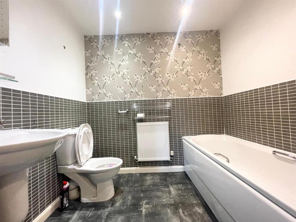 Apartment in Burnley, Lancashire - View 6