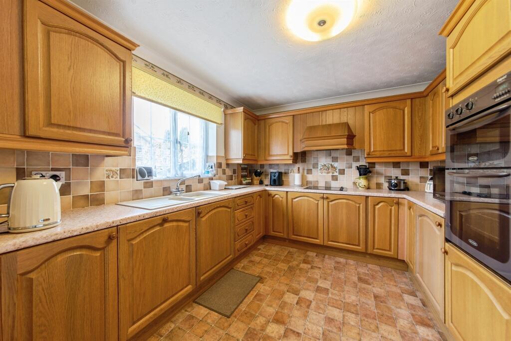 House in Peterborough - View 4