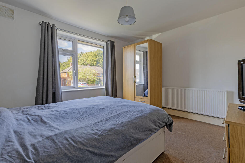 House in Sheffield, Handsworth - View 5