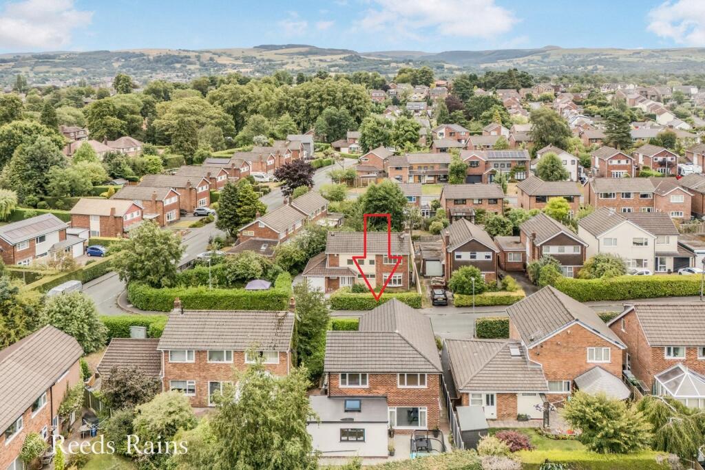 4, Ullswater, Macclesfield, Cheshire, SK11 photo 2
