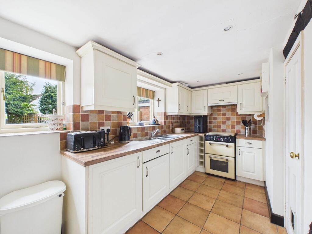 House in Tonbridge - View 5