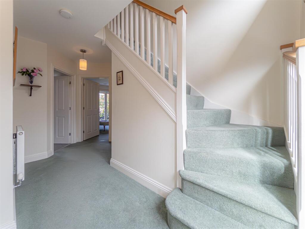 Mallory Place, Bowerhill, Melksham photo 5