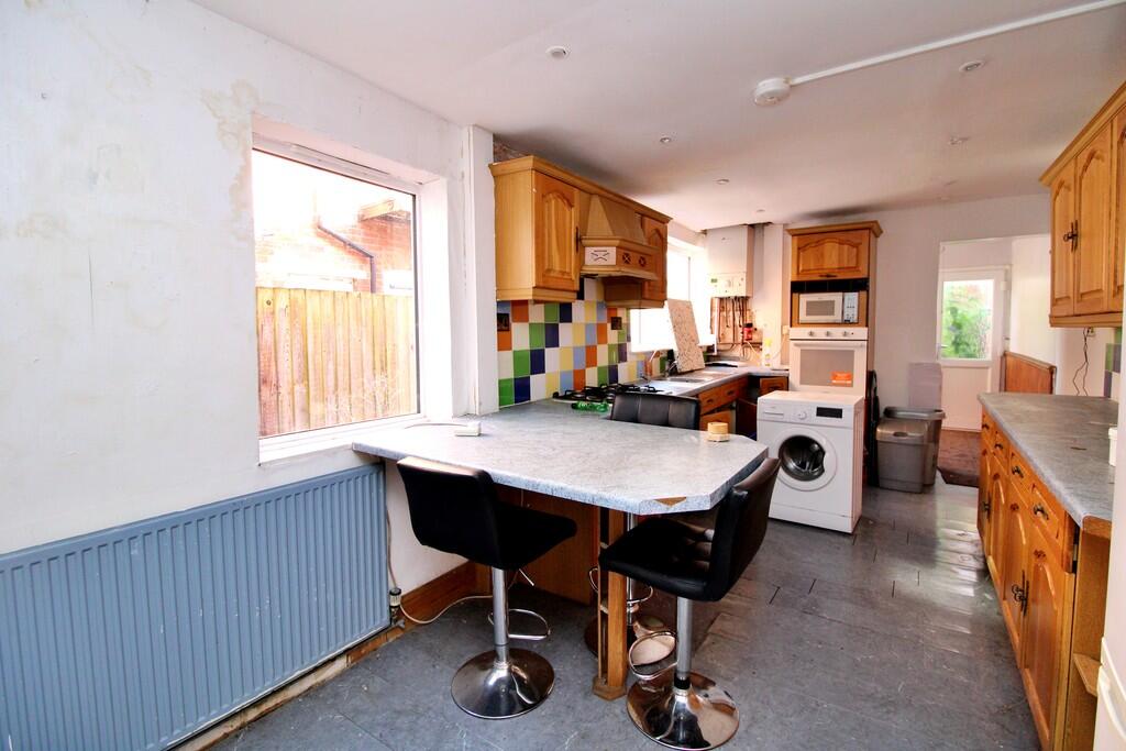 House in Rugby, Warwickshire - View 3