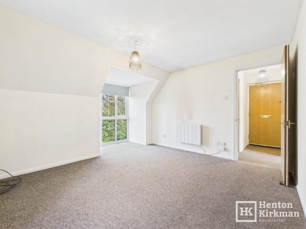 Spruce Close, Basildon, Essex, SS15 4DF photo 4