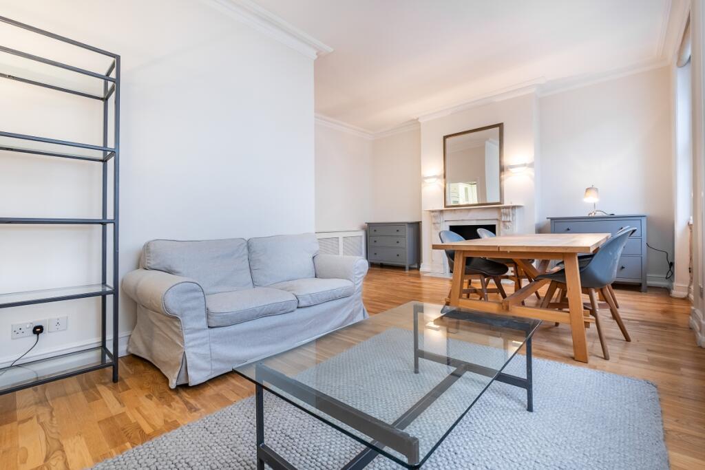 Apartment in London - View 5