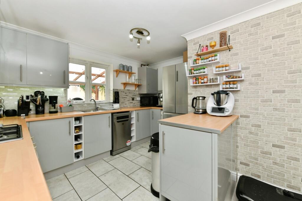 Walnut Grove, SHEPTON MALLET, Somerset, BA4 photo 5