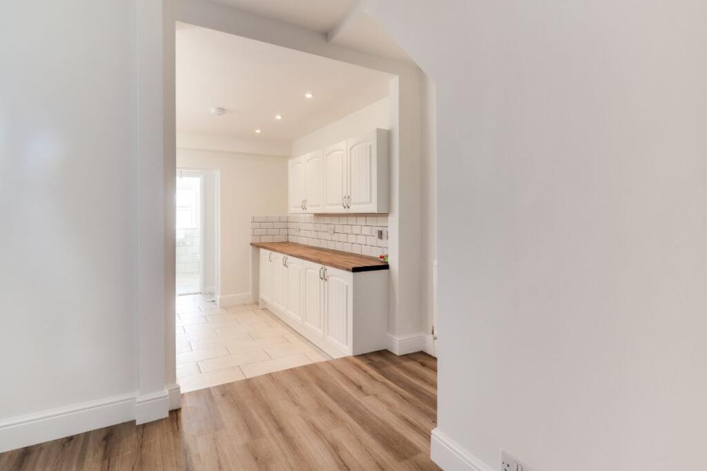 House in Ipswich - View 3
