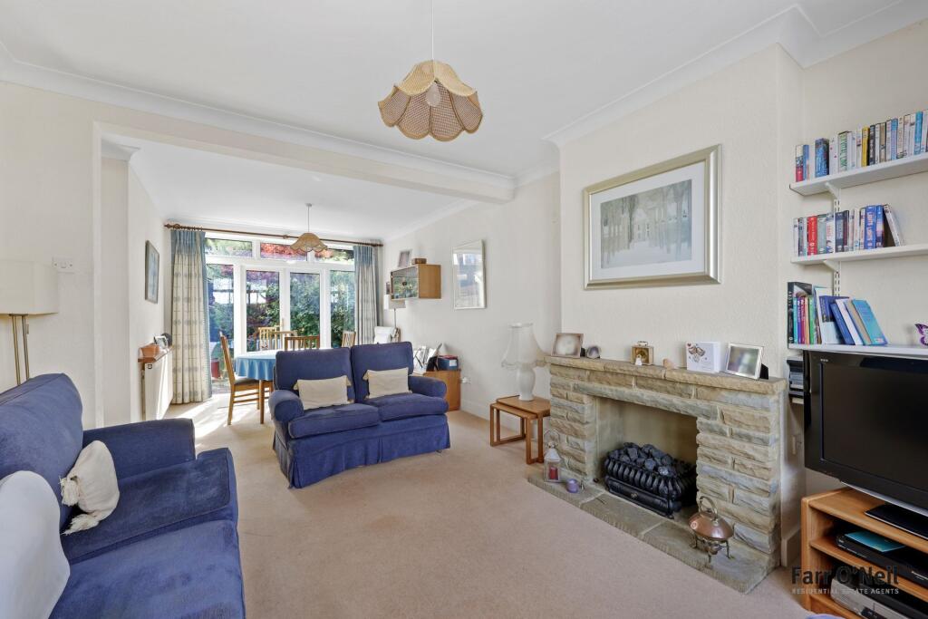 House in Epping Forest, Buckhurst Hill - View 2