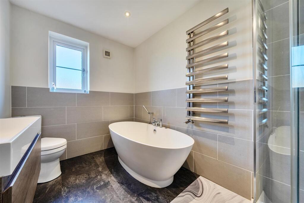 House in Malpas, Cheshire West and Chester - More
