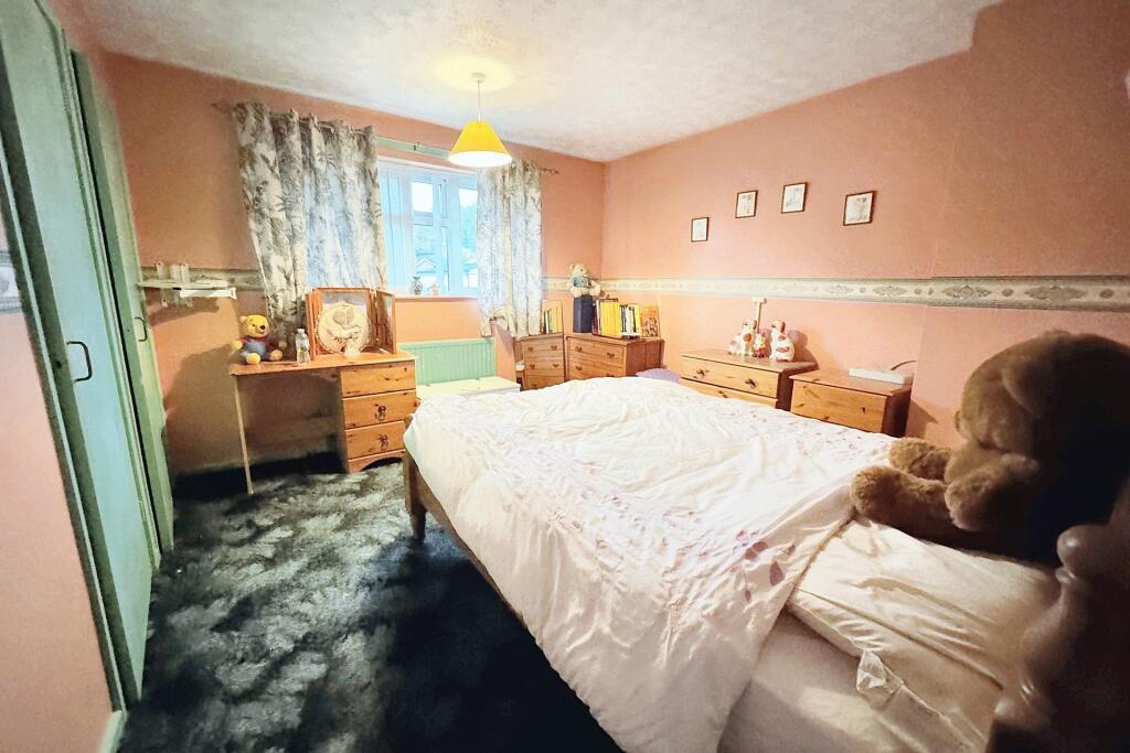 House in Southampton - View 5