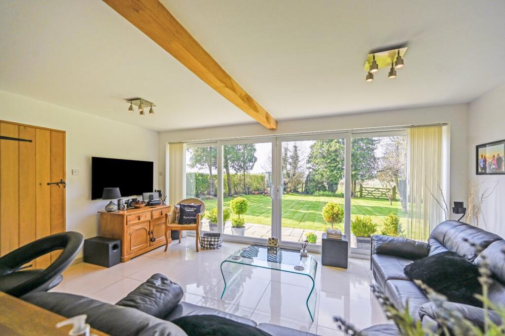 Blackwall Road, Hinxhill, Ashford, Kent, TN25 photo 3