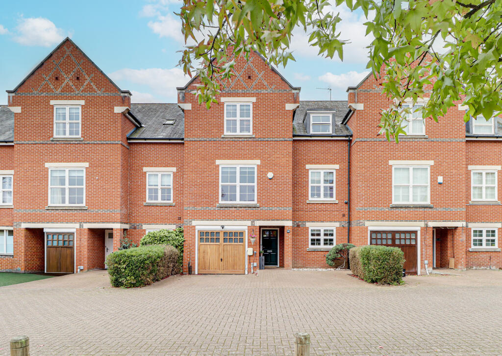 Main image of property: Beningfield Drive, London Colney, AL2
