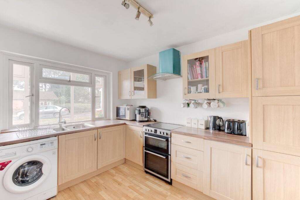 Apartment in Birmingham, Acocks Green - View 4