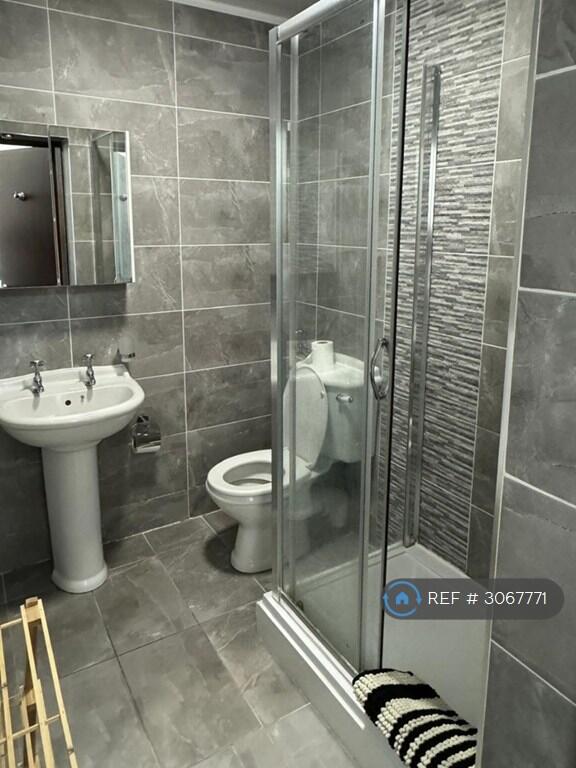 Apartment in Glasgow, Ibroxholm, Bellahouston - More