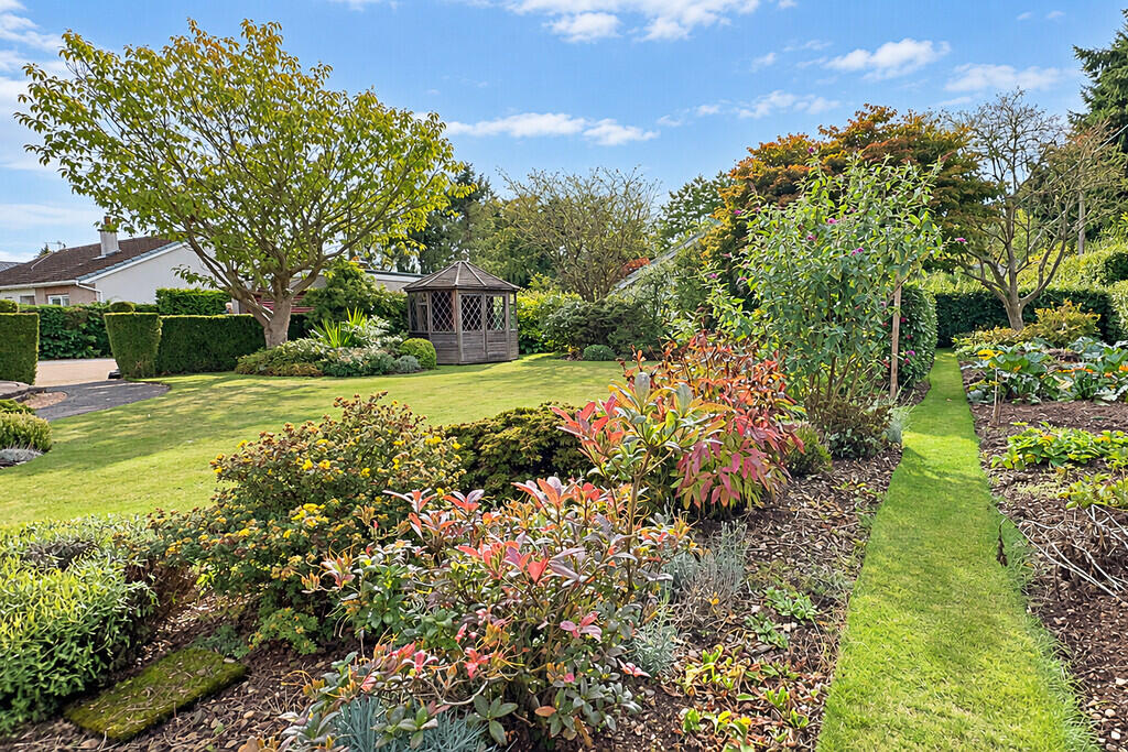 House in Perth - View 4
