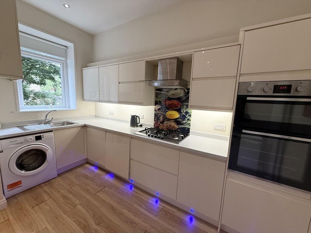 House in Calderdale, Todmorden - View 3
