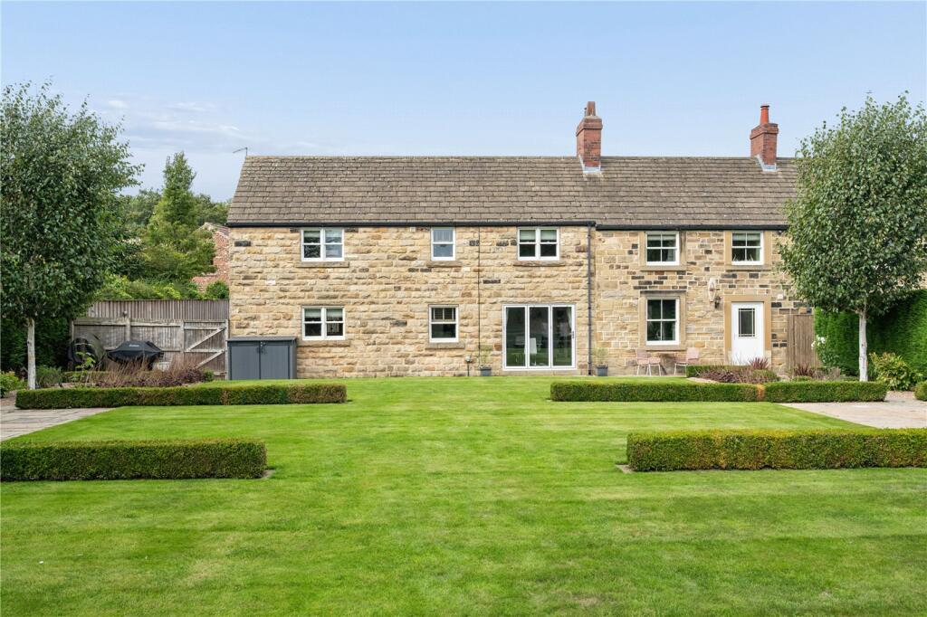 Main image of property: 3 Foulby Farm, Doncaster Road, Foulby, Wakefield, West Yorkshire
