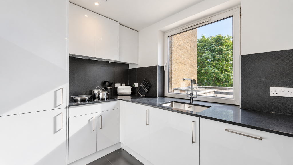 Apartment in London - View 3