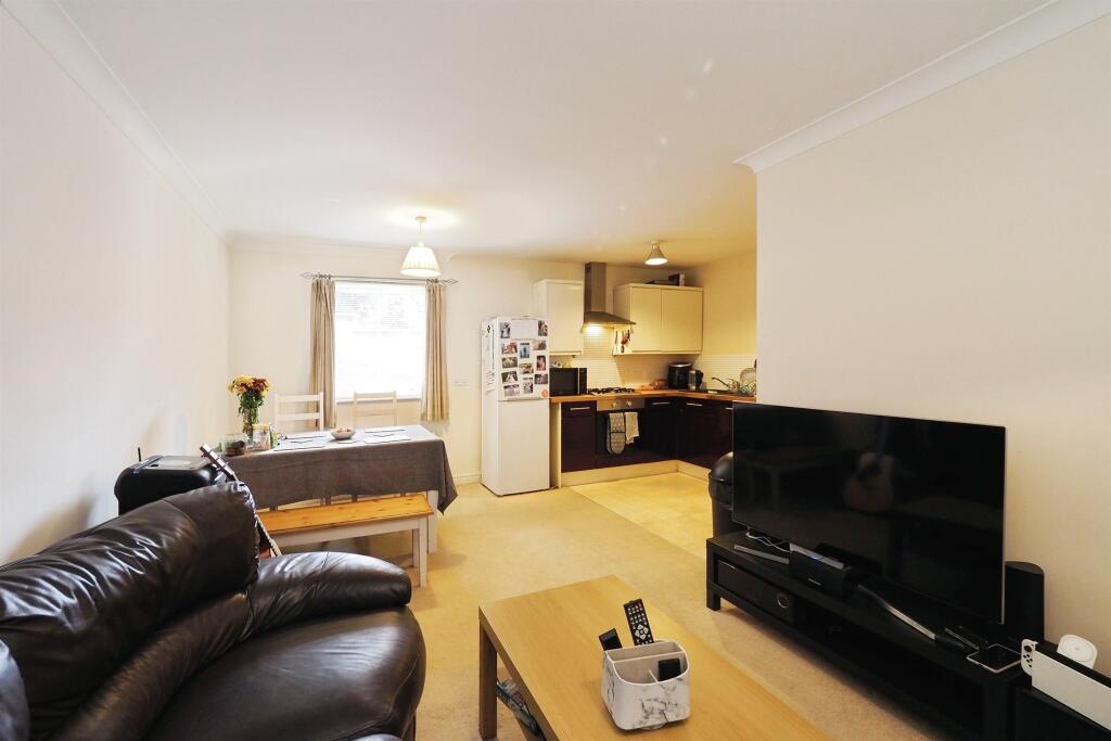 Apartment in Derby - View 4