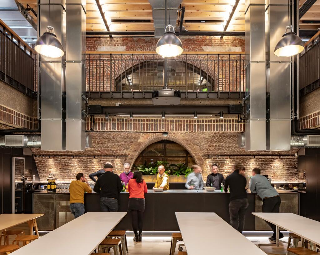 Pennington Street Warehouse The Hub JTP Fotohaus 3.jpg
