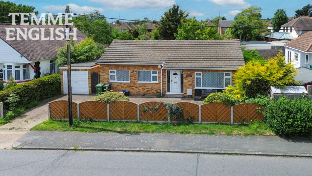 Main image of property: Cedar Avenue, Wickford, SS12