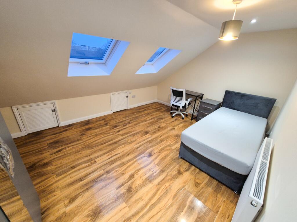 Main image of property: Princes Avenue, Enfield, N13