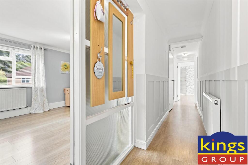 Apartment in London - More