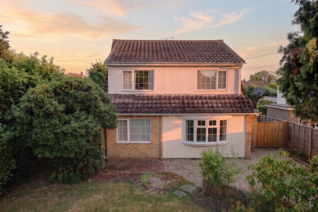 Main image of property: Tilkey Road, Coggeshall, CO6 1PH