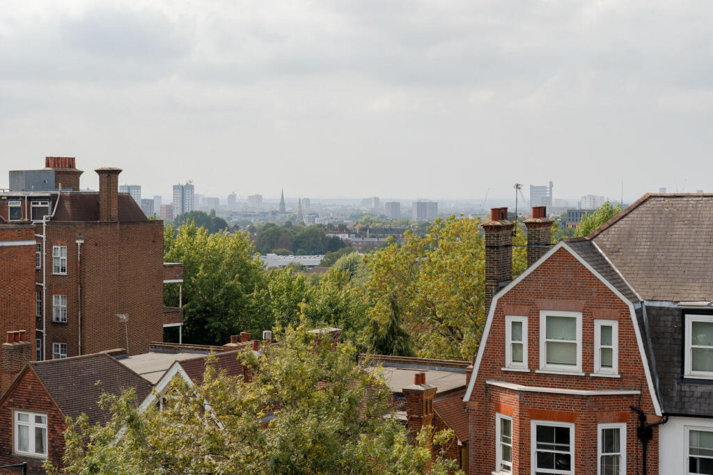 Apartment in London - View 5