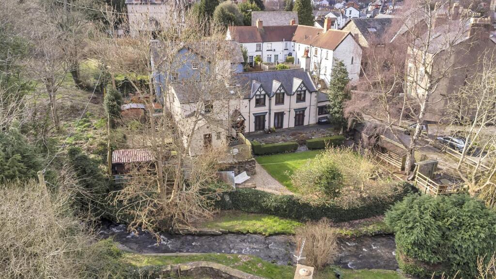 Main image of property: Butlers Hill, Llangollen