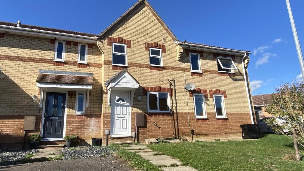 2-bed terraced on Spencer Croft, Ely, £230,000