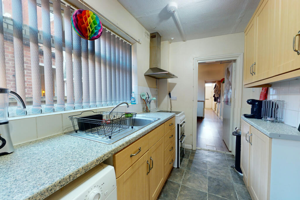 House in Nottingham - View 5