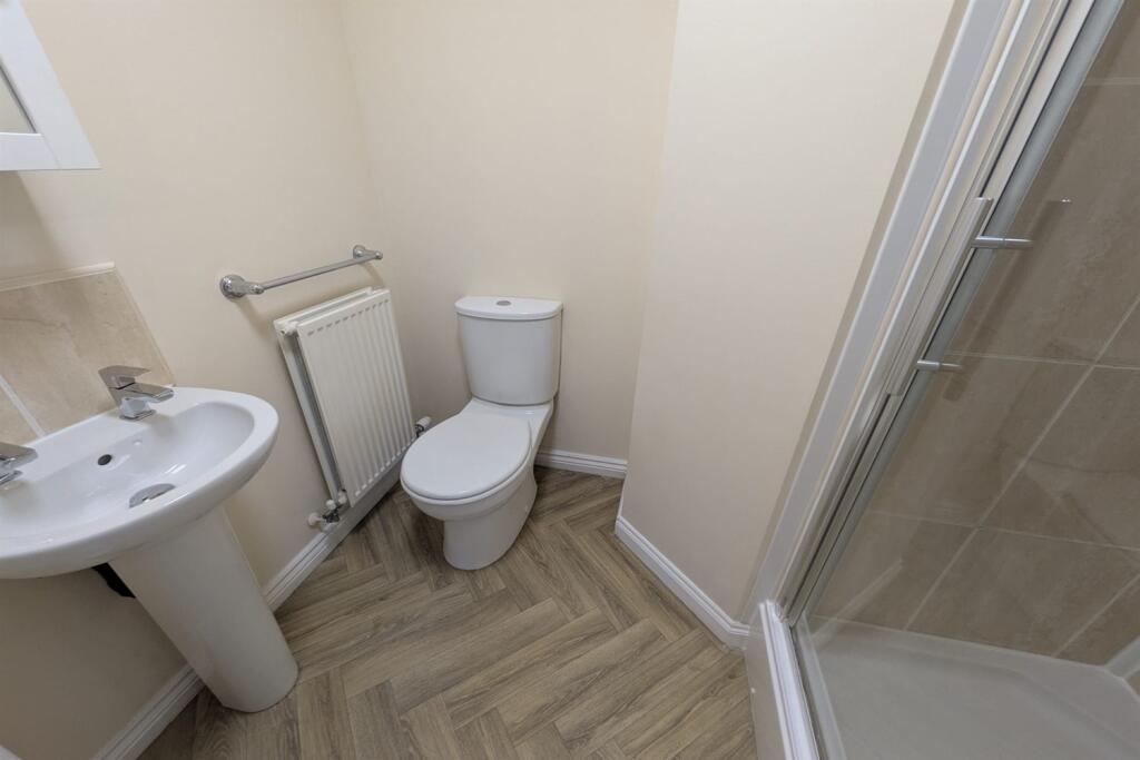 1 bedroom house share for rent