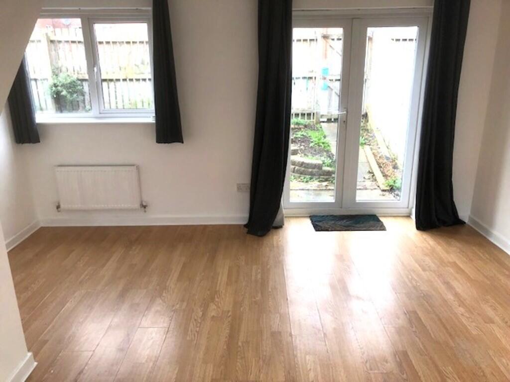House in Manchester, Hulme - View 4