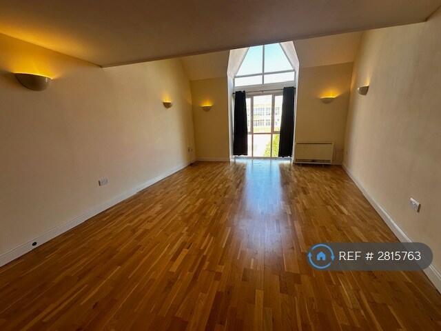Main image of property: Scotney Gardens, Maidstone, ME16
