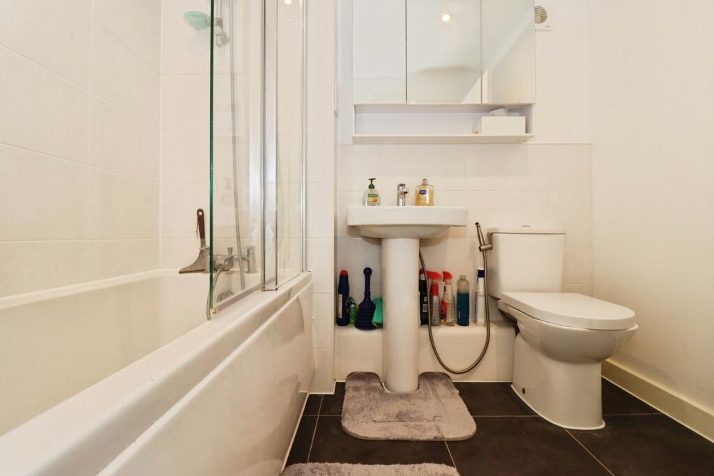 House in Bristol, Little Stoke - View 4