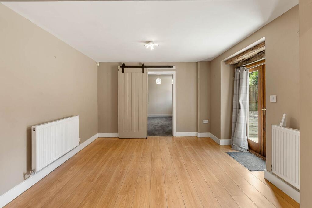 House in Bradford - View 4