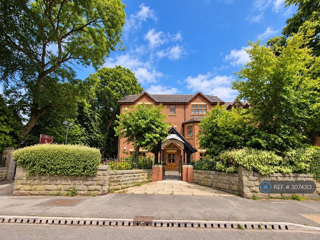 Main image of property: Oakwood, Manchester, M27