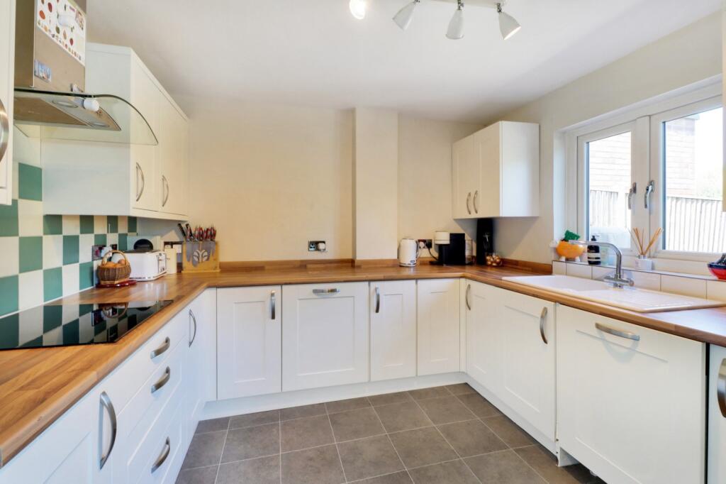 House in Tonbridge - More