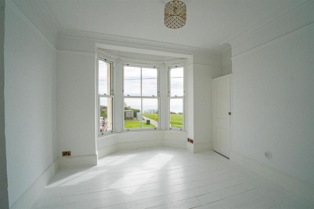 House in Tonbridge - View 5